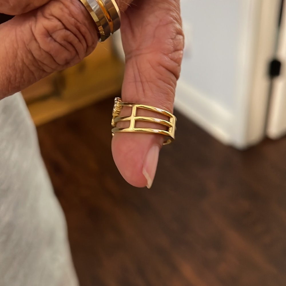 Ring - Picture 6 of 7